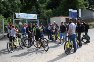 poza fotografi pe bicicleta