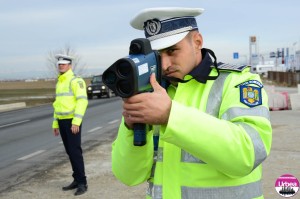 FOTO PISTOL RADAR TRUCAM