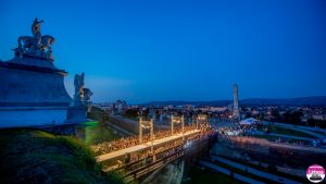 _GUB7366-HDR
